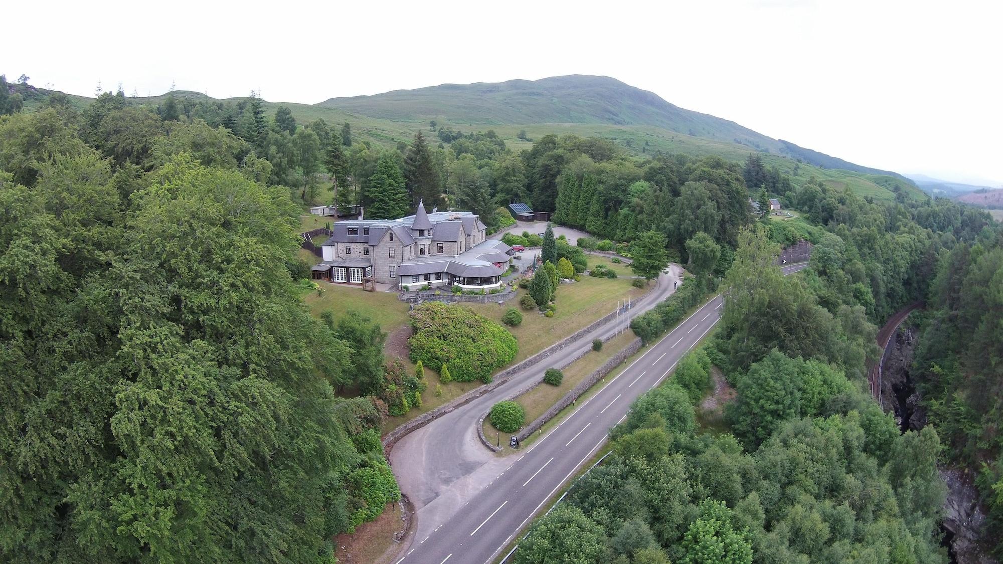 Glenspean Lodge Hotel Roybridge Exterior photo