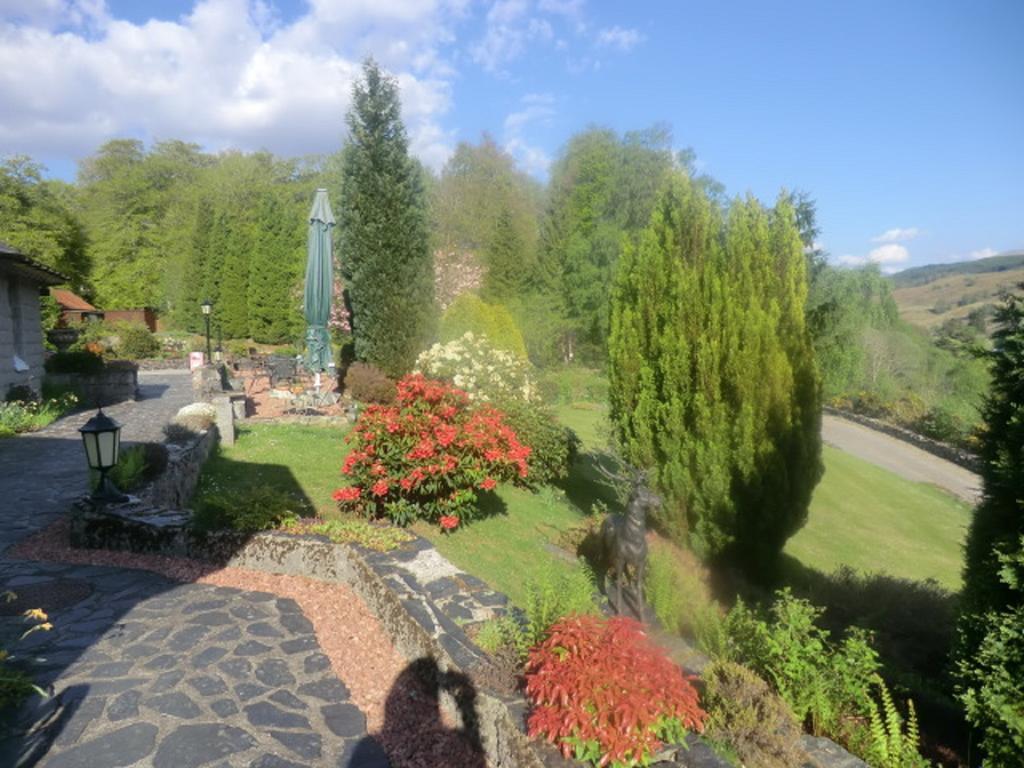 Glenspean Lodge Hotel Roybridge Exterior photo