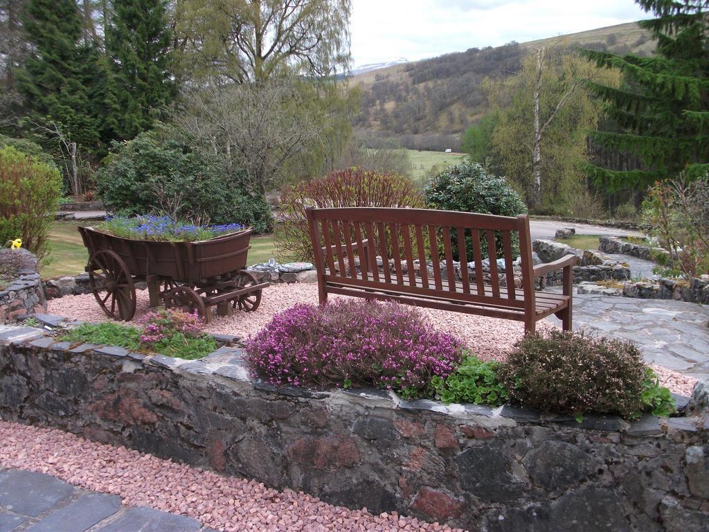 Glenspean Lodge Hotel Roybridge Exterior photo